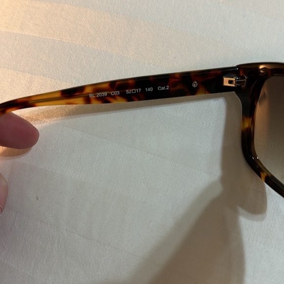 BALMAIN SUNGLASSES - Picture 8 of 9